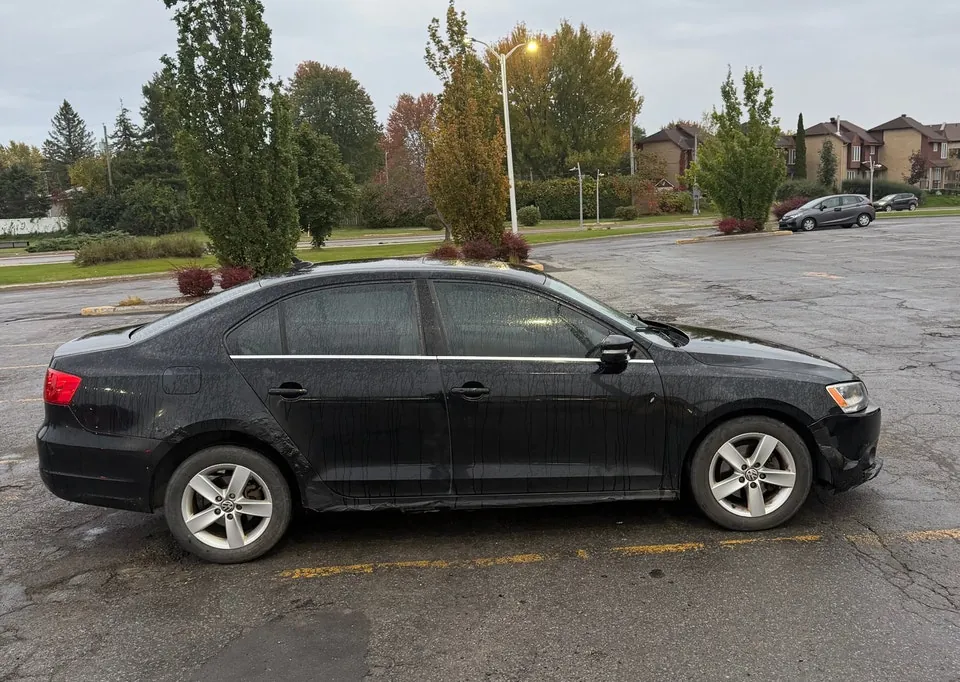 Volkswagen Jetta 2011 photo 3