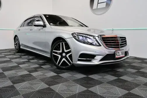 Mercedes-Benz S550