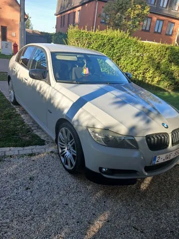 BMW E90