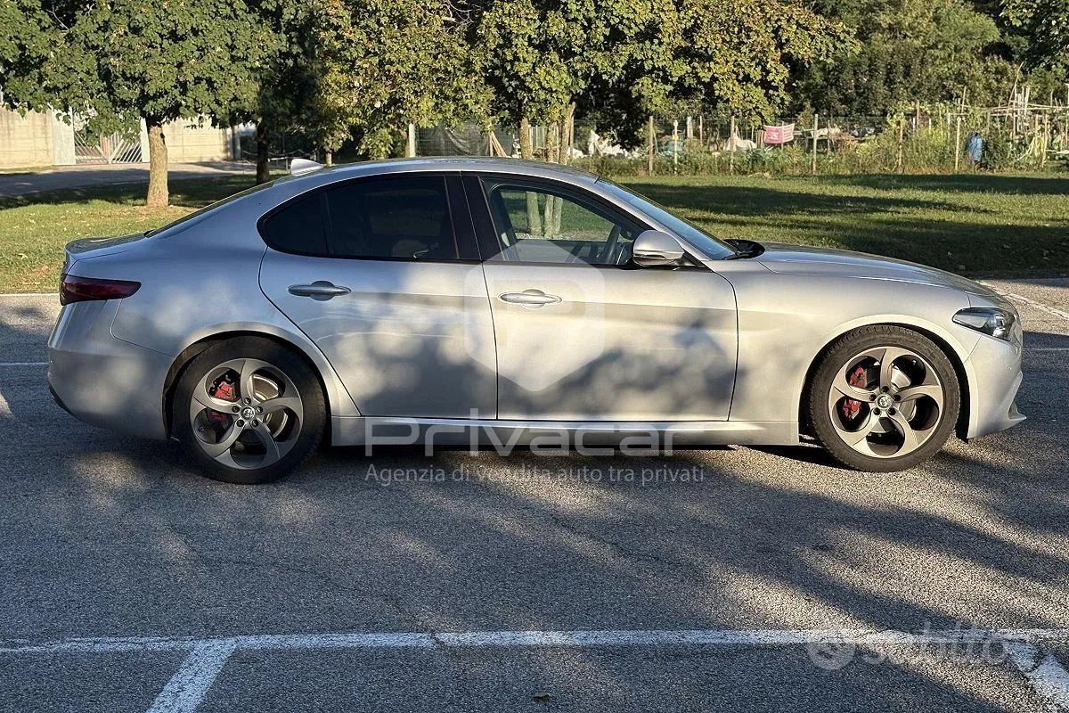 Alfa Romeo Giulia 2016 photo 5