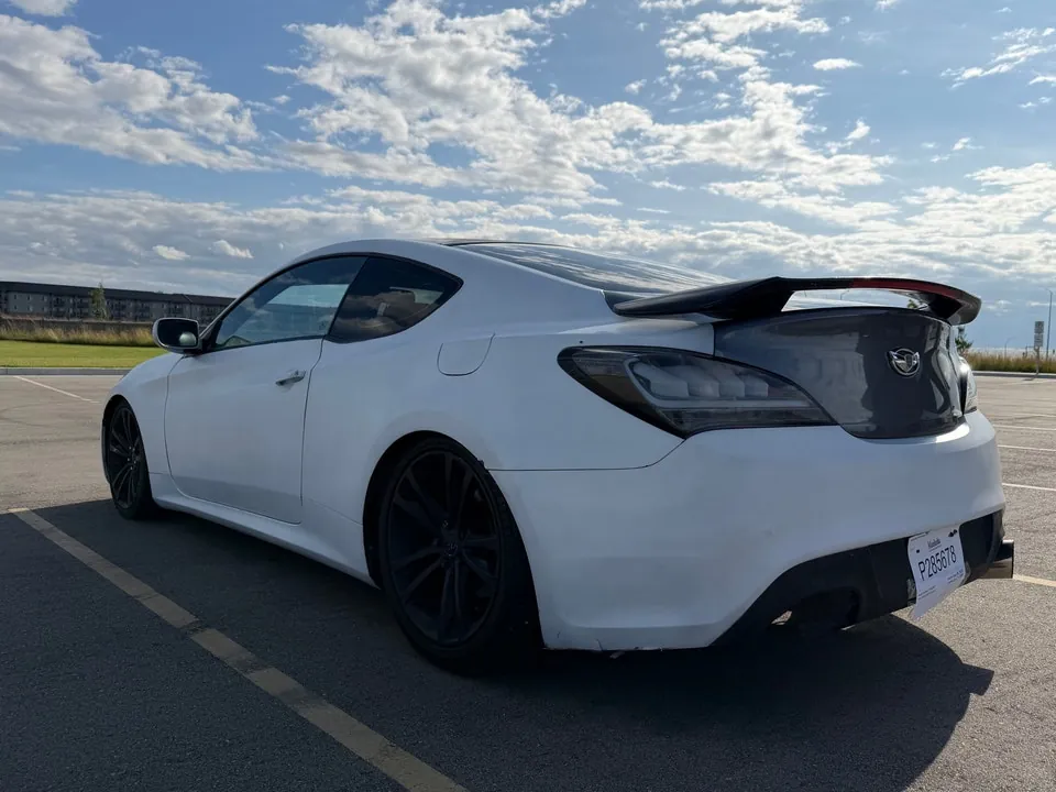 Hyundai Genesis Coupe 2010 photo 3
