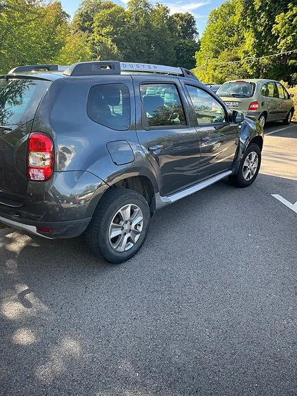Dacia Duster 2015 photo 4
