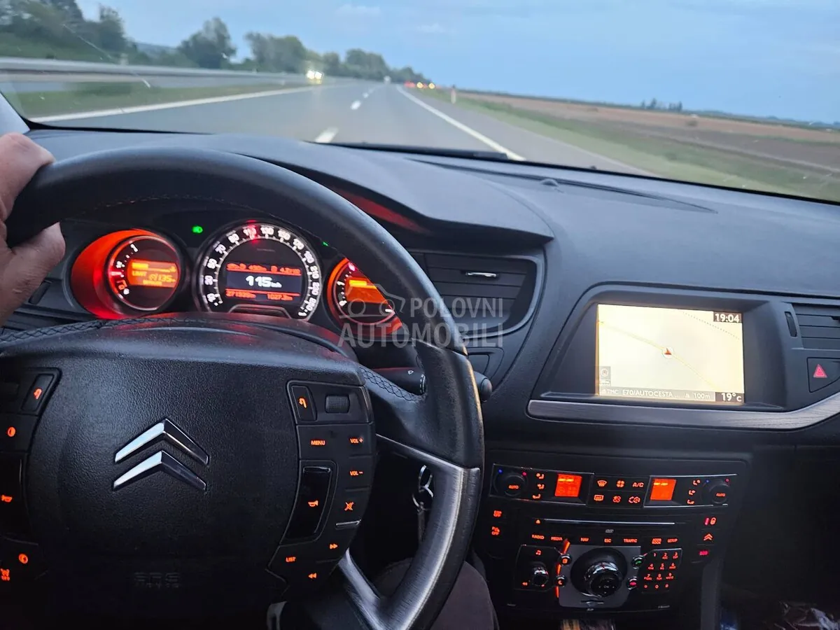 Citroen C5 2011 photo 3