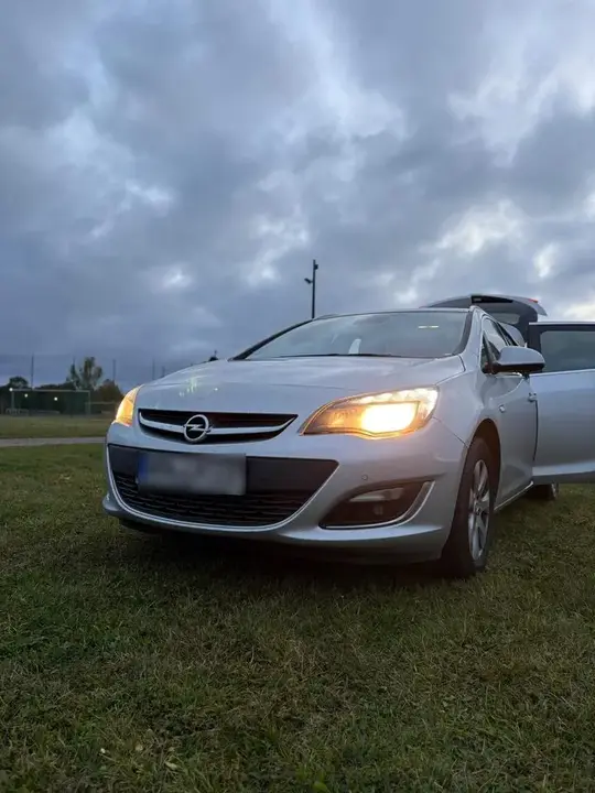 Opel Astra J Sports Tourer