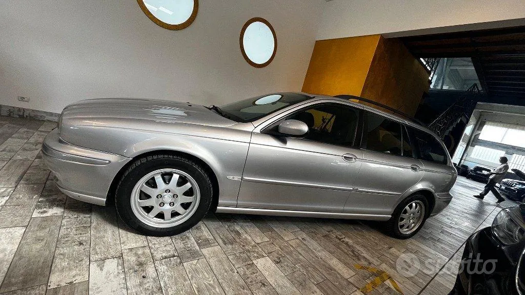 Jaguar X-Type 2004 photo 4