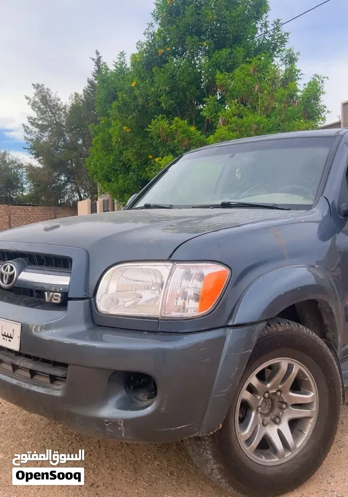 Toyota Sequoia 2006 photo 2