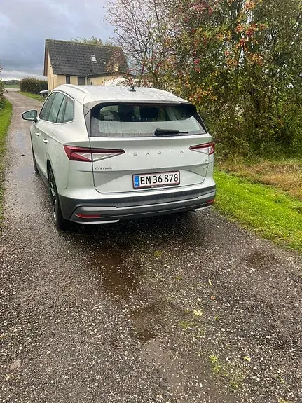 Skoda Enyaq 2021 photo 2