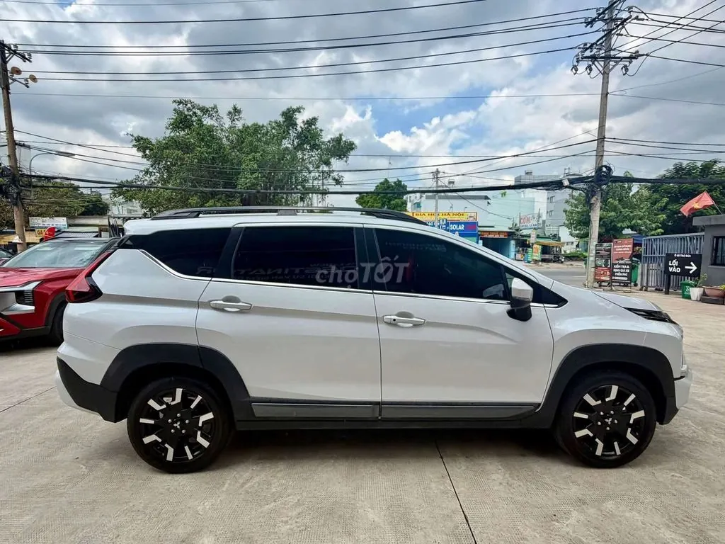 Mitsubishi Xpander Cross 2025 photo 2