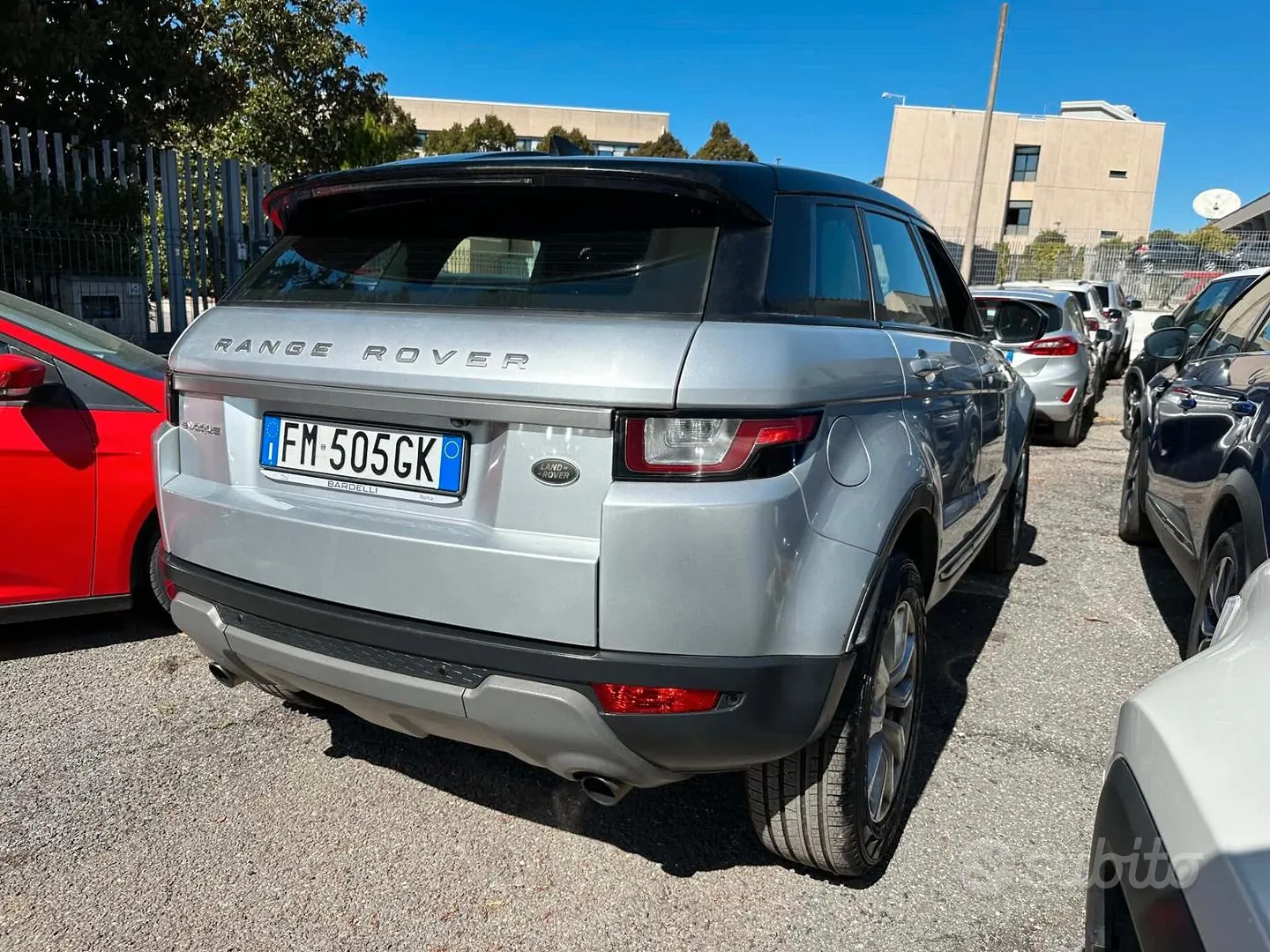 Land Rover Range Rover Evoque 2017 photo 4