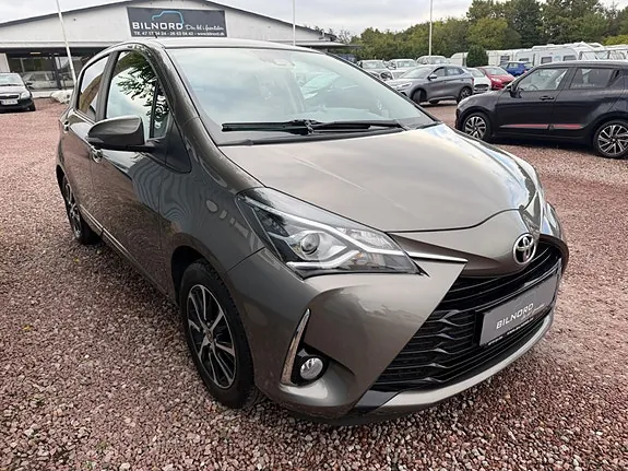 Toyota Yaris 2018 photo 2