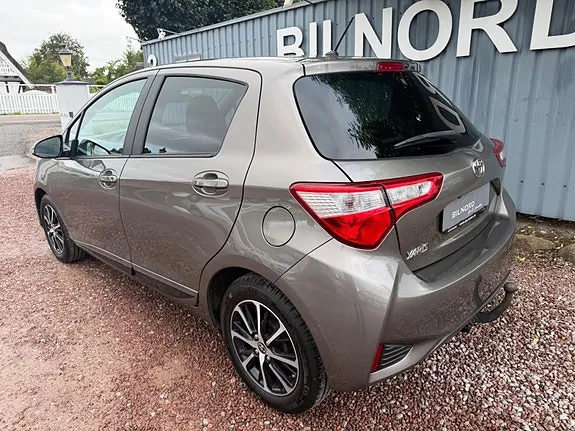 Toyota Yaris 2018 photo 4