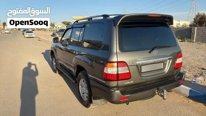 Toyota Land Cruiser 2003 photo 2