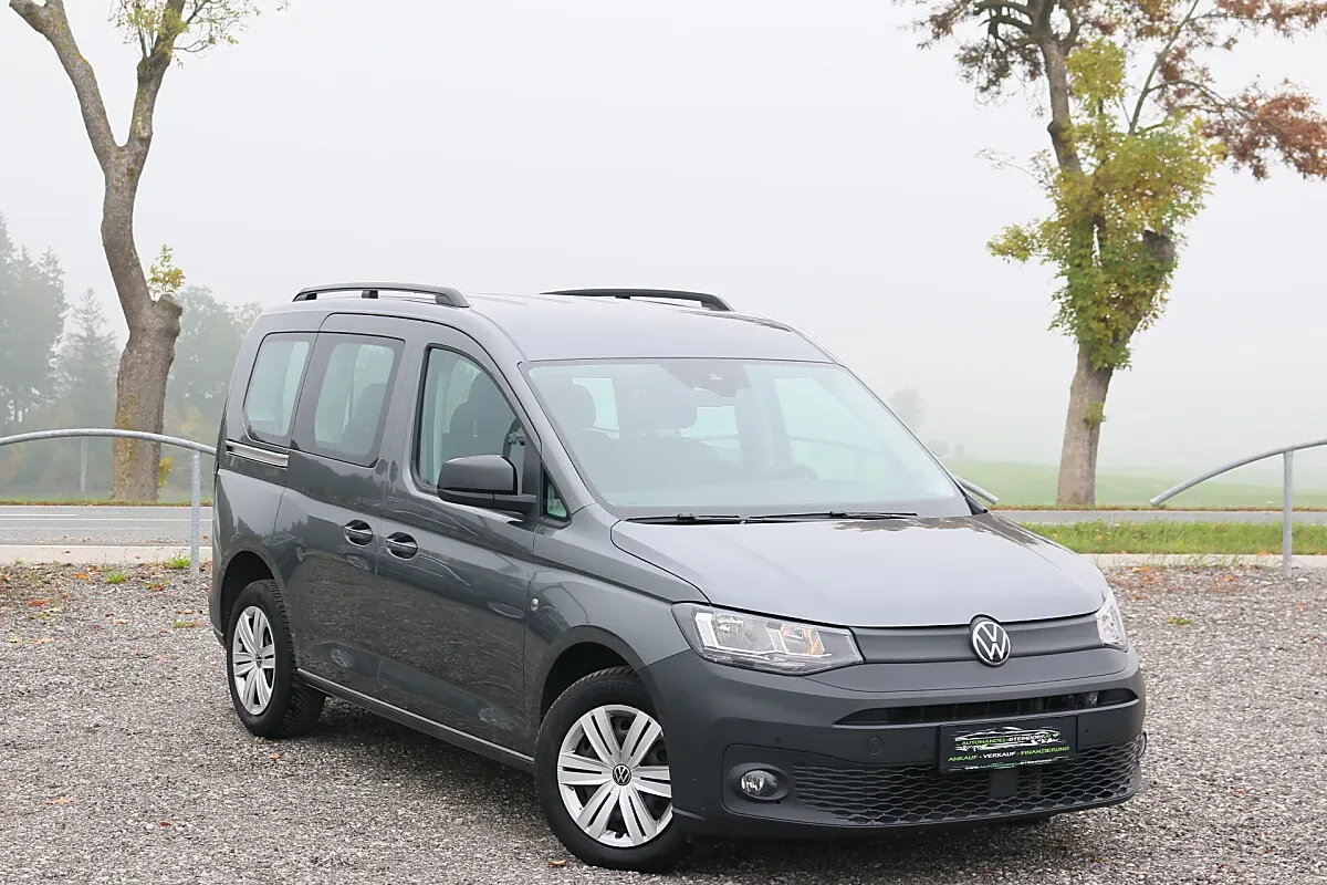 Volkswagen Caddy 2023 photo 2