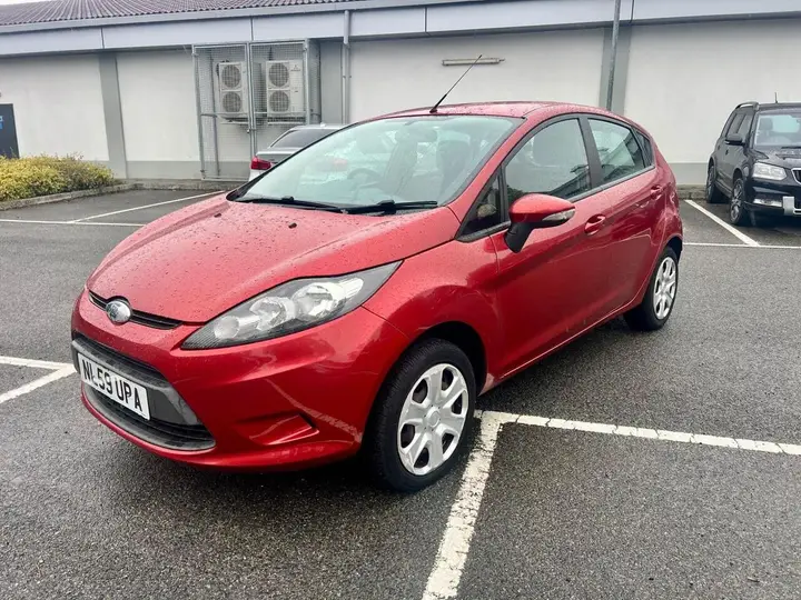 Ford Fiesta 2009 photo 2