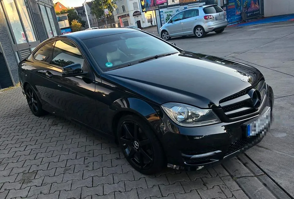 Mercedes-Benz C180 Amg Coupé