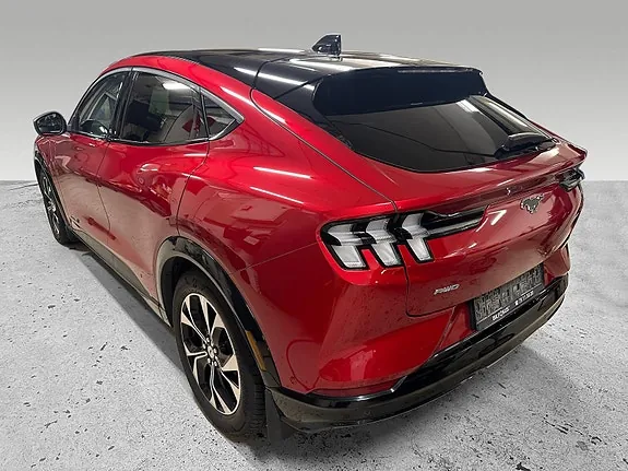 Ford Mustang Mach-E 2023 photo 2
