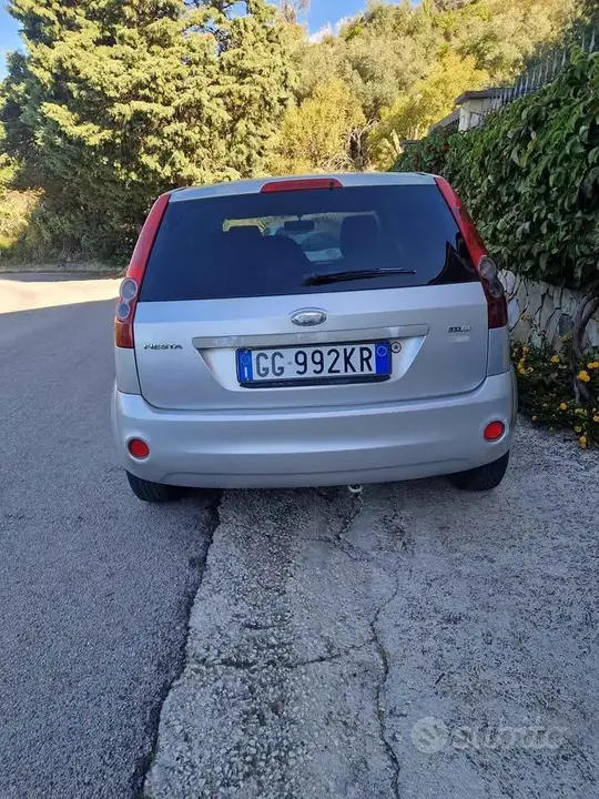 Ford Fiesta 2007 photo 3
