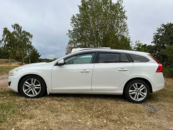 Volvo V60 2011 photo 4