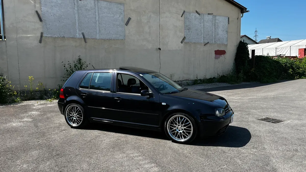 Volkswagen Golf 2001 photo 3