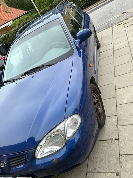 Hyundai Elantra 2000 photo 2