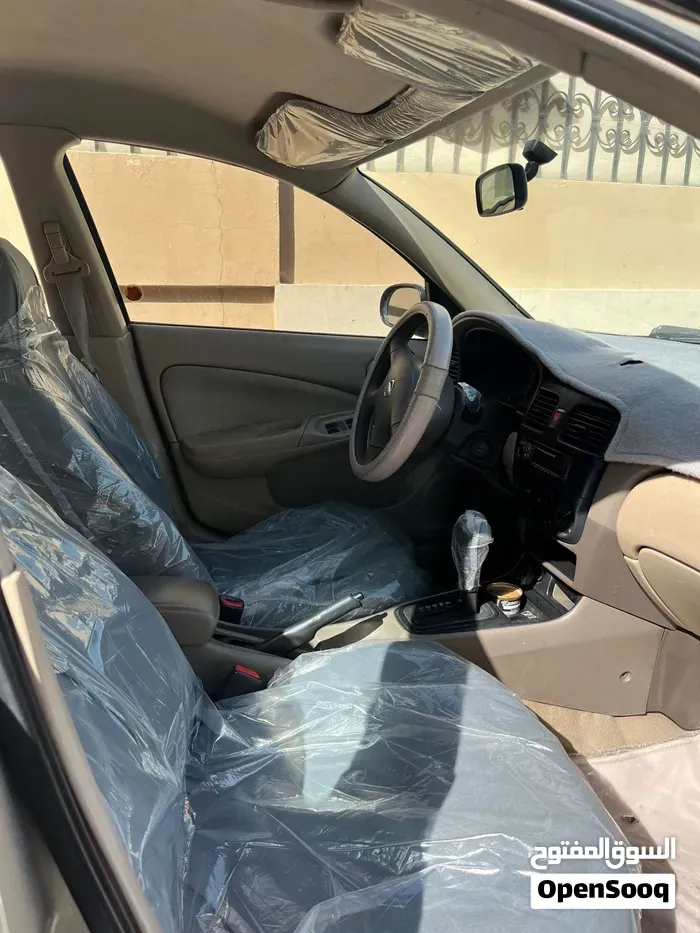 Nissan Sunny 2002 photo 4