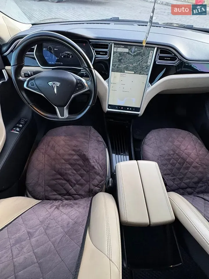 Tesla Model S 2014 photo 5