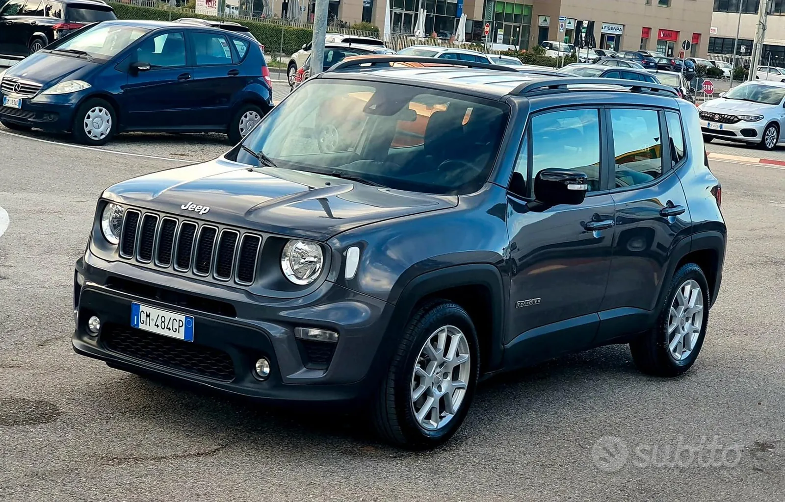 Jeep Renegade 2023 photo 2