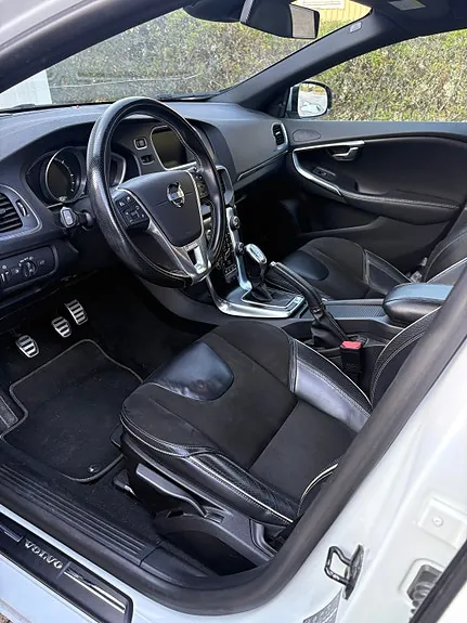 Volvo V40 2014 photo 4