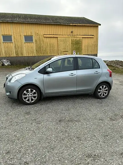 Toyota Yaris 2008 photo 3