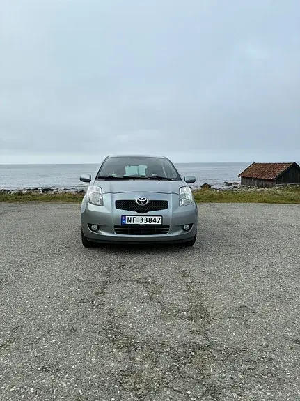 Toyota Yaris 2008 photo 2