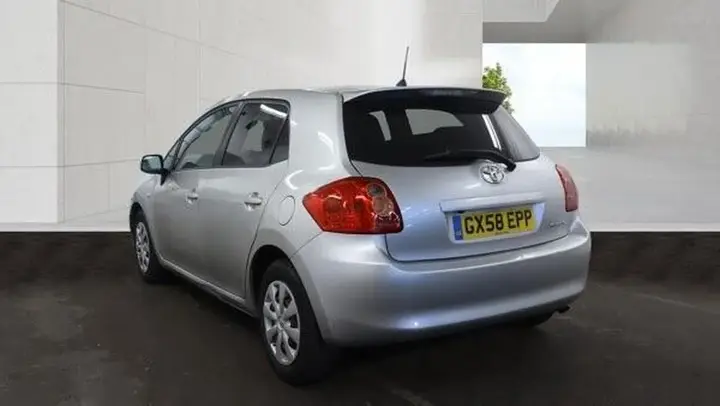 Toyota Auris 2009 photo 3