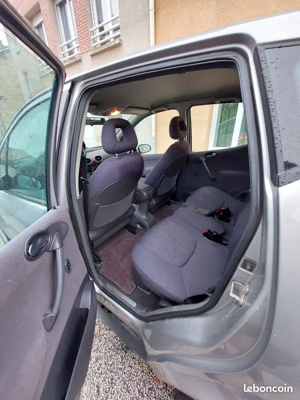 Mercedes-Benz A-Class 2000 photo 5