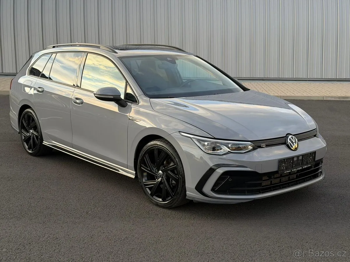 Volkswagen Golf 2023 photo 2