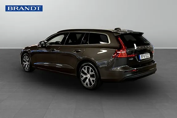 Volvo V60 2024 photo 2