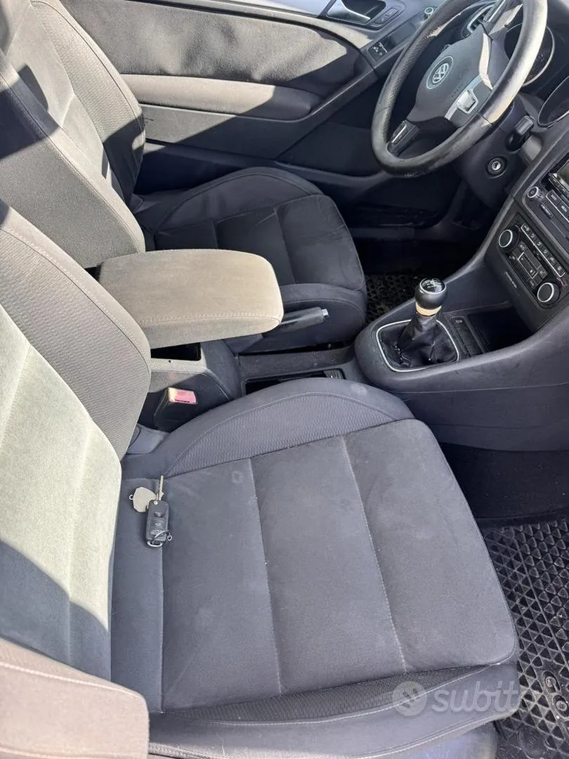 Volkswagen Golf 2011 photo 3