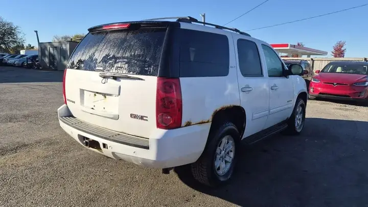 GMC Yukon 2011 photo 5