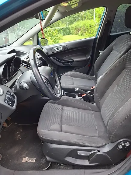 Ford Fiesta 2015 photo 4