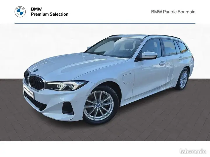 BMW Série 3 2023 photo 3