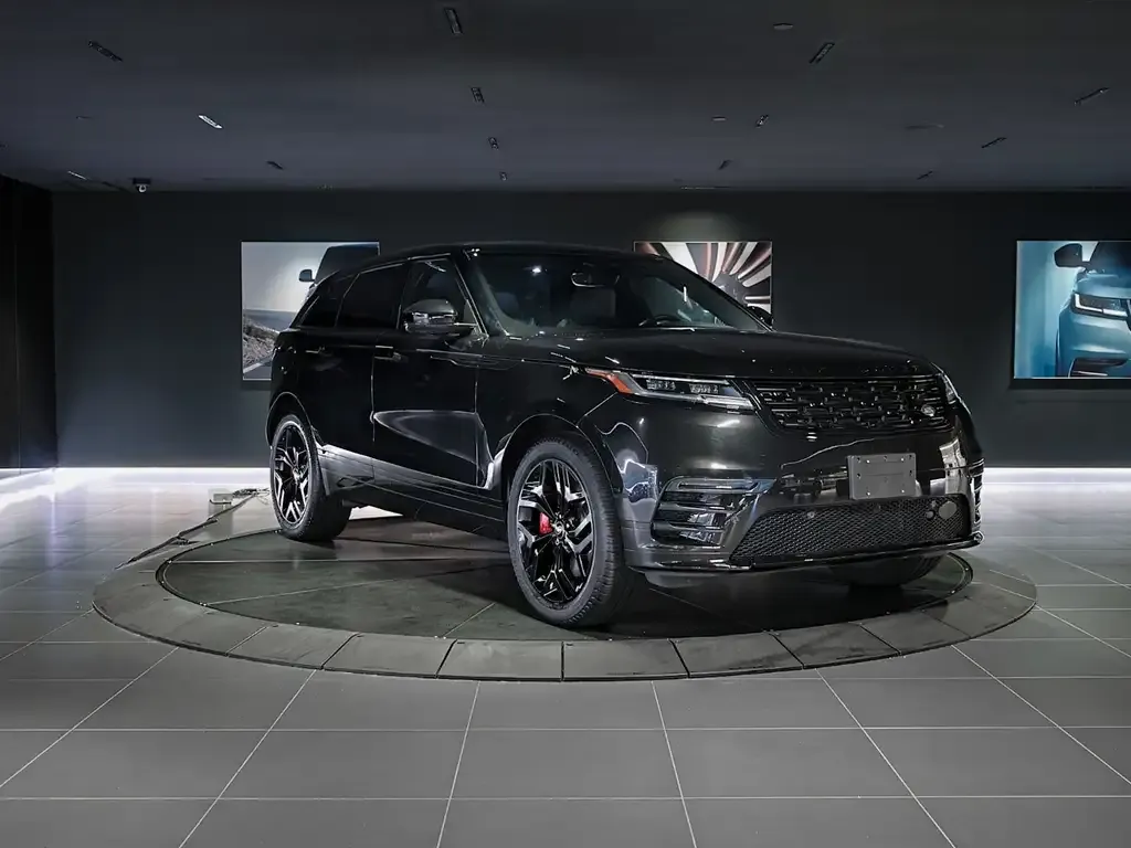 Land Rover Range Rover Velar 2024 photo 3