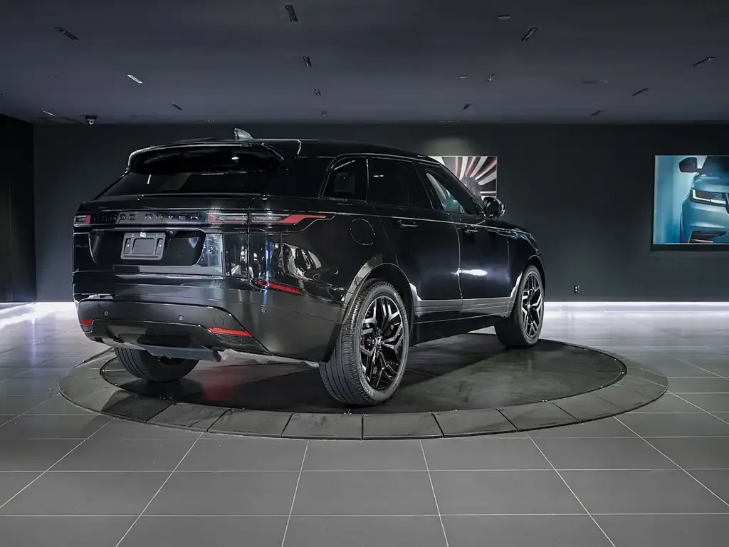 Land Rover Range Rover Velar 2024 photo 5