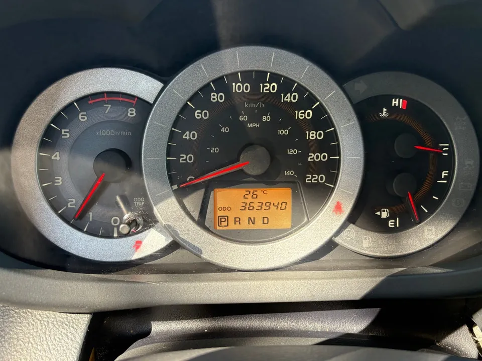 Toyota Rav4 2010 photo 4