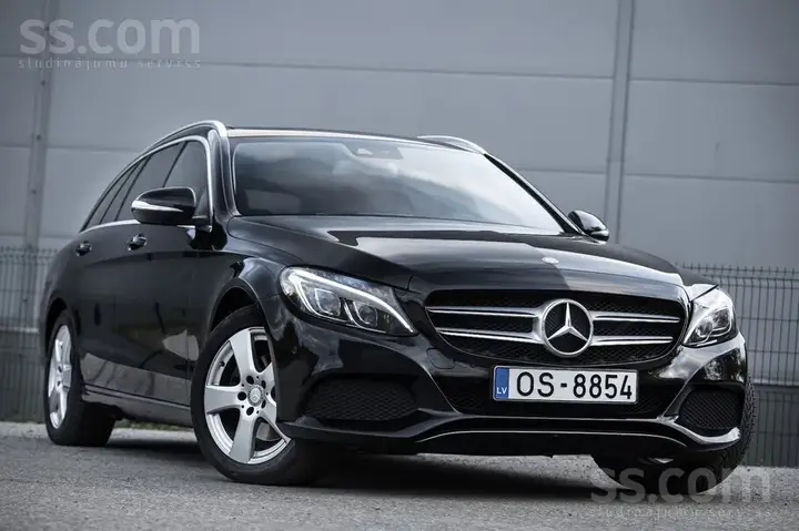 Mercedes-Benz C220 2015 photo 3