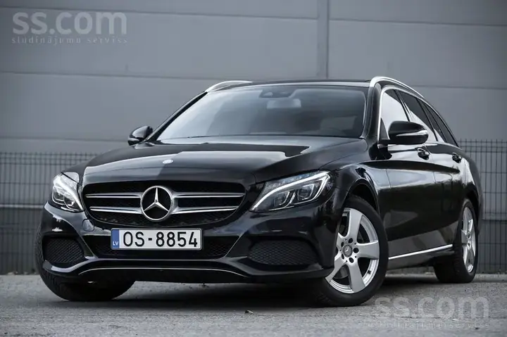 Mercedes-Benz C220 2015 photo 2