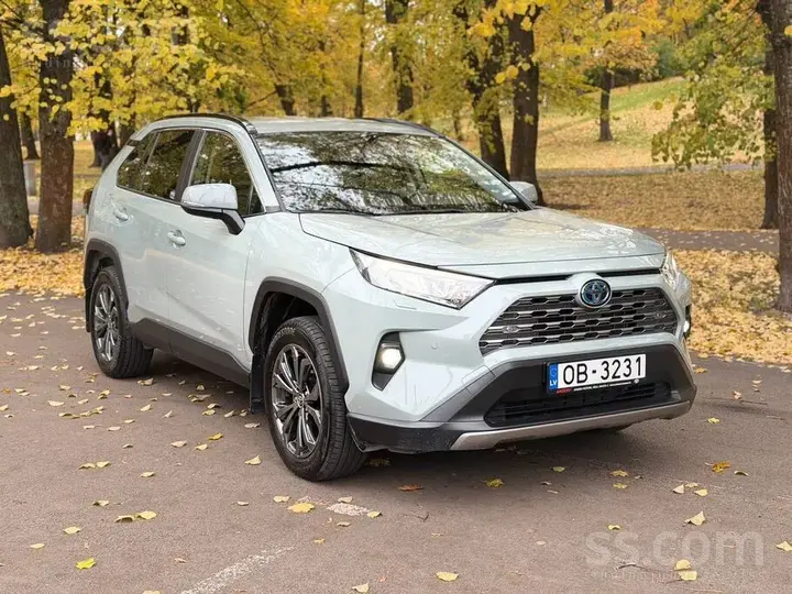 Toyota Rav4 2025 photo 2