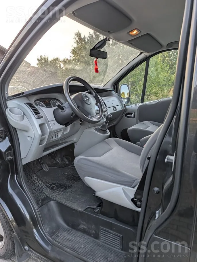 Opel Vivaro 2008 photo 5