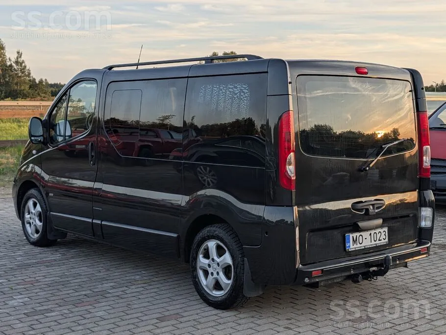 Opel Vivaro 2008 photo 4