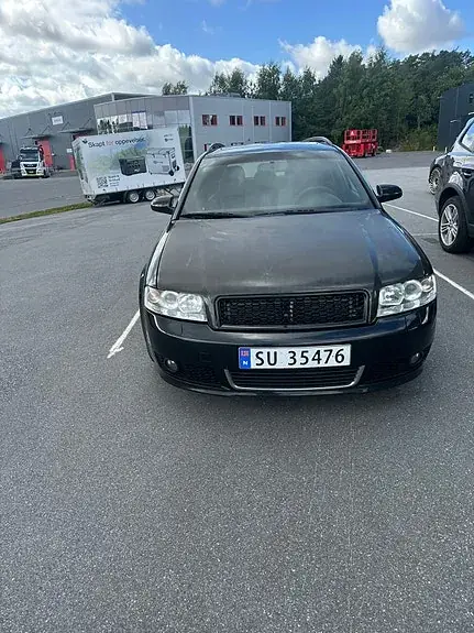 Audi A4 2003 photo 2