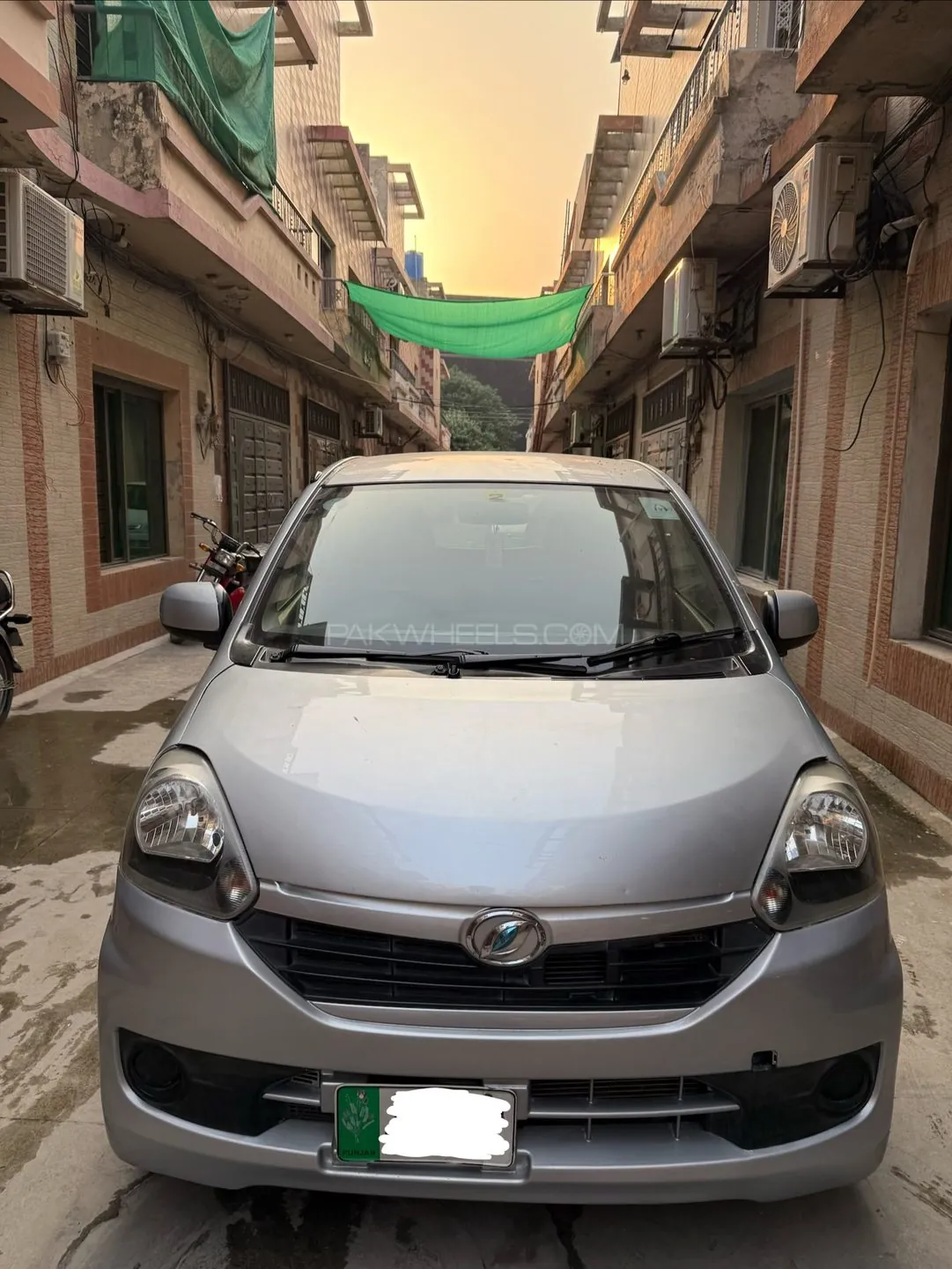Daihatsu Mira