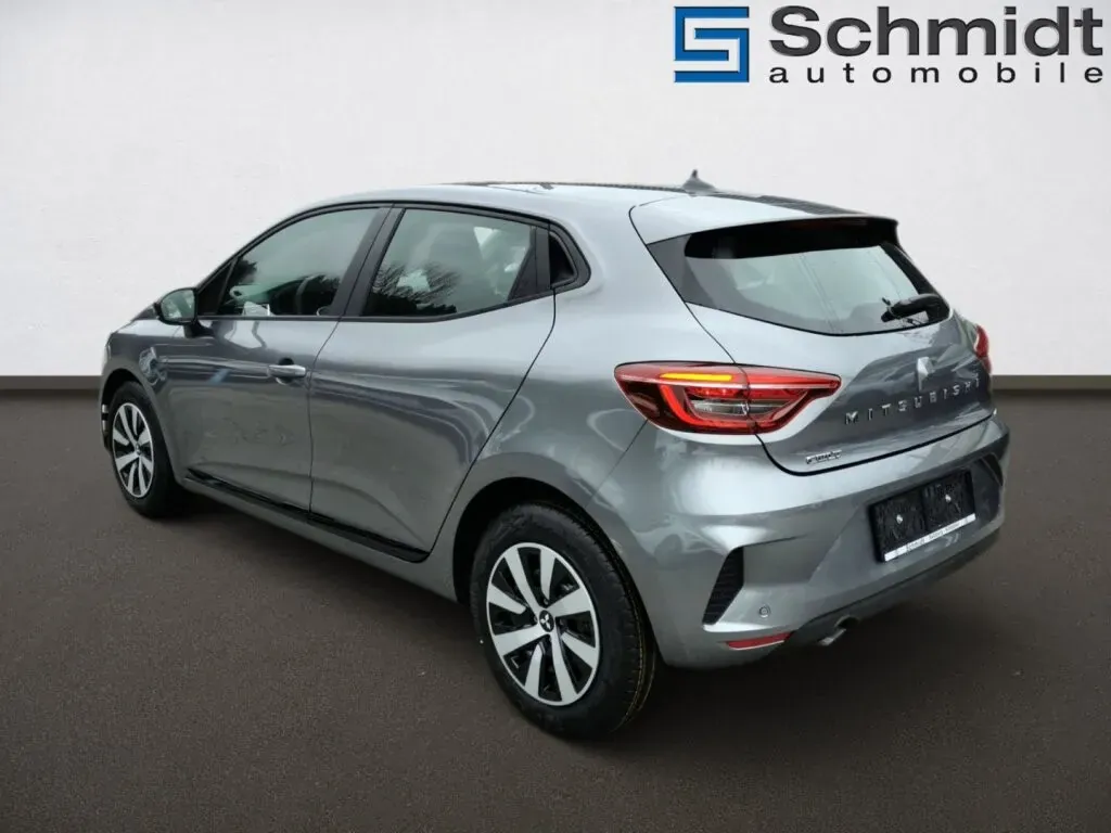 Mitsubishi Colt 2024 photo 3