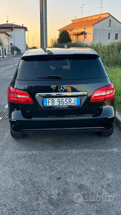 Mercedes-Benz B-Class 2013 photo 4